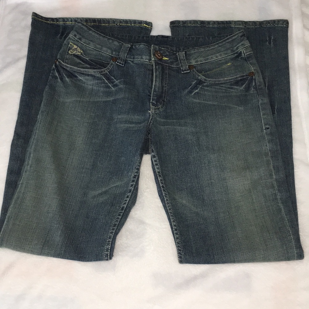 🌺Women’s Pine IV Jeans Size 32🌺